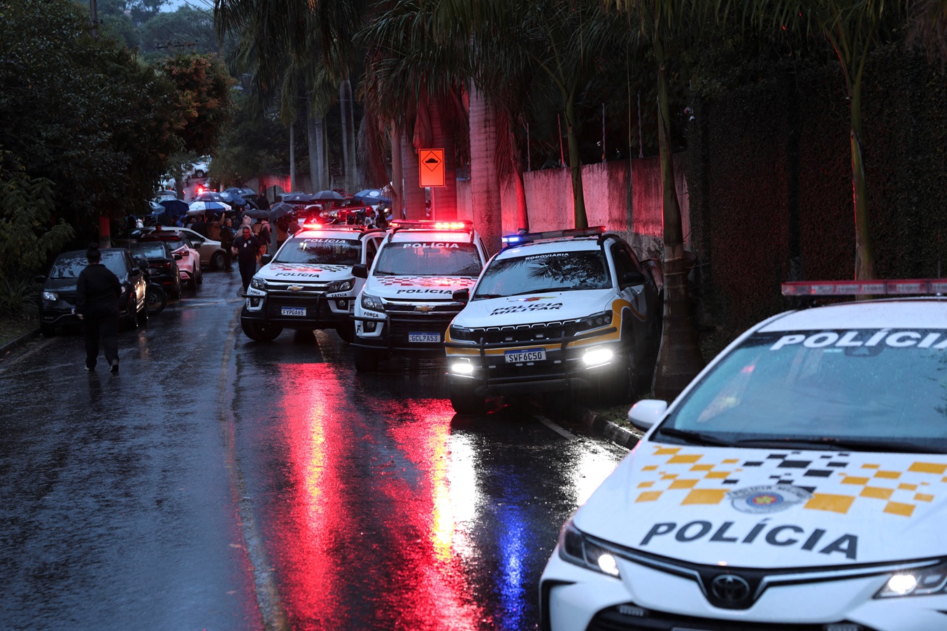 Emergency services at the scene of the plane crash in Vinhedo, Brazil. Photo: Reuters