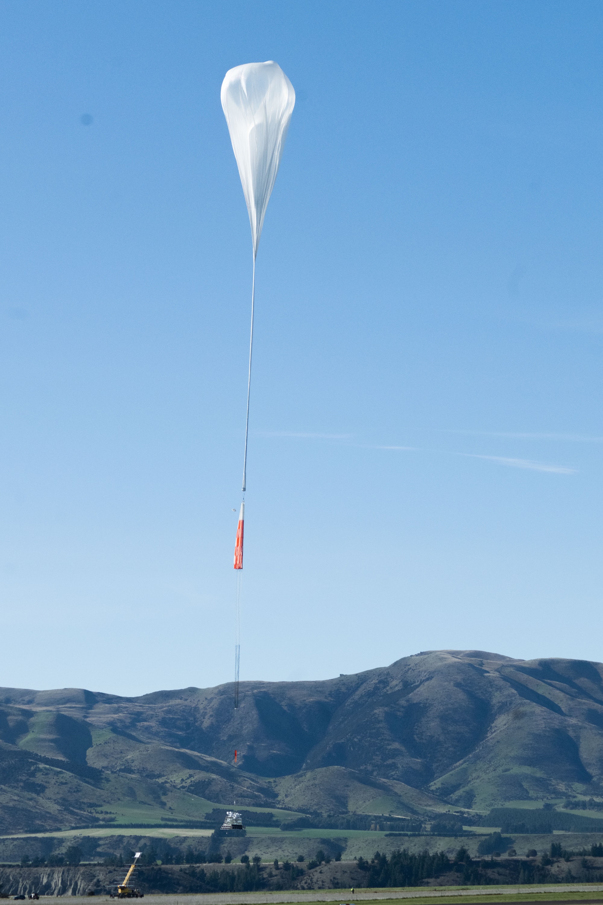 The balloon begins its scientific journey. PHOTO: SHANNON THOMSON