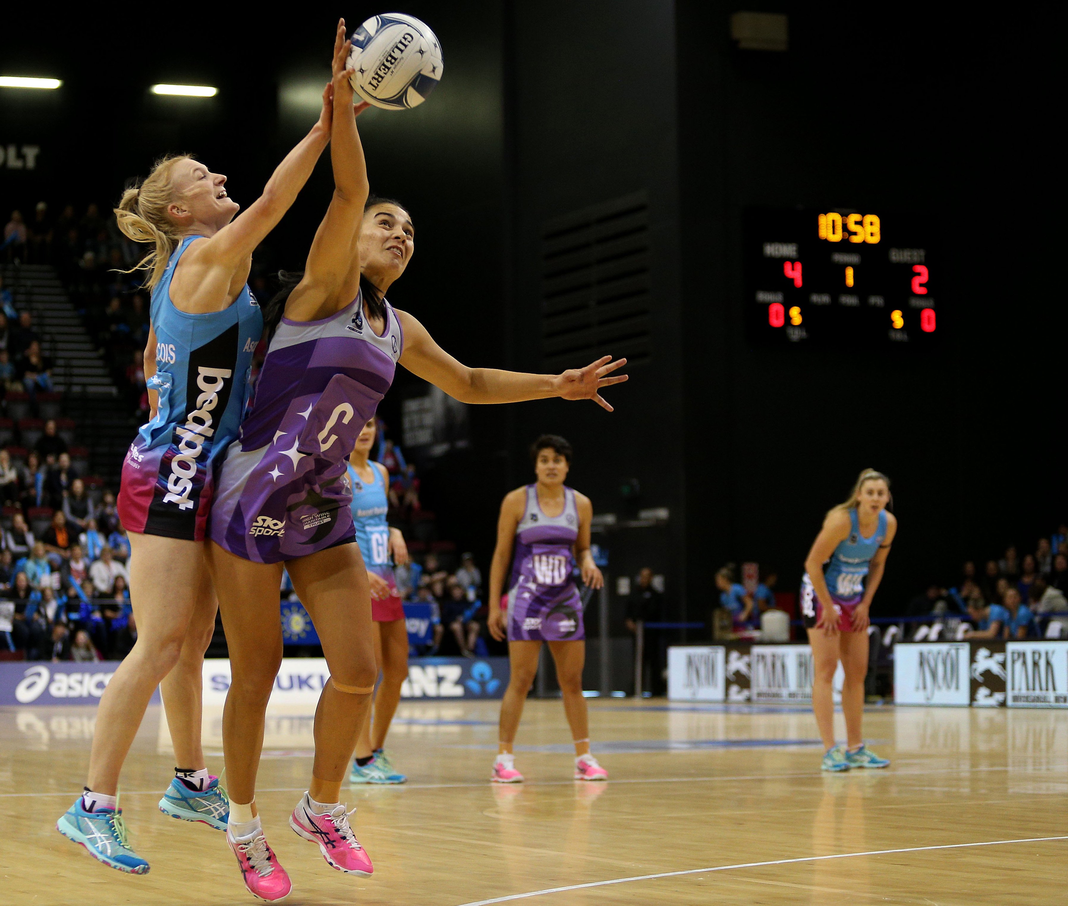 Shannon Francois of the Steel and Holly Fowler of the Stars compete for the ball. Photo: Dianne...