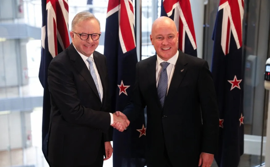 Australian Prime Minister Anthony Albanese (L) with New Zealand Prime Minister Christopher Luxon...