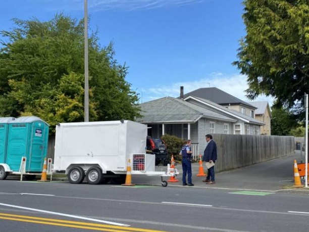 Police remained at the scene on Wednesday. Photo: NZ Herald