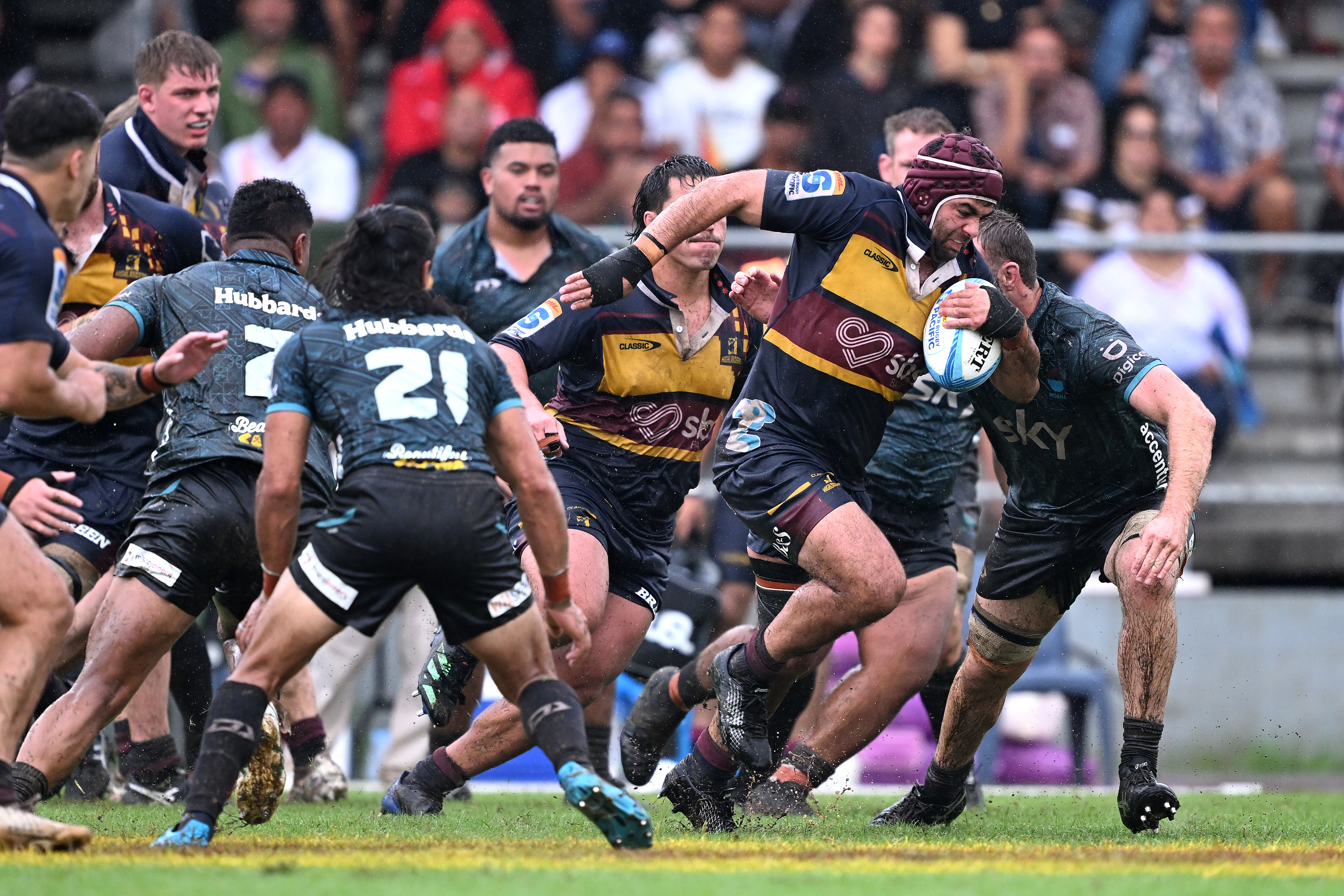 Billy Harmon on the charge in Nuku'alofa. He was later injured in the game against Moana Pacifica...