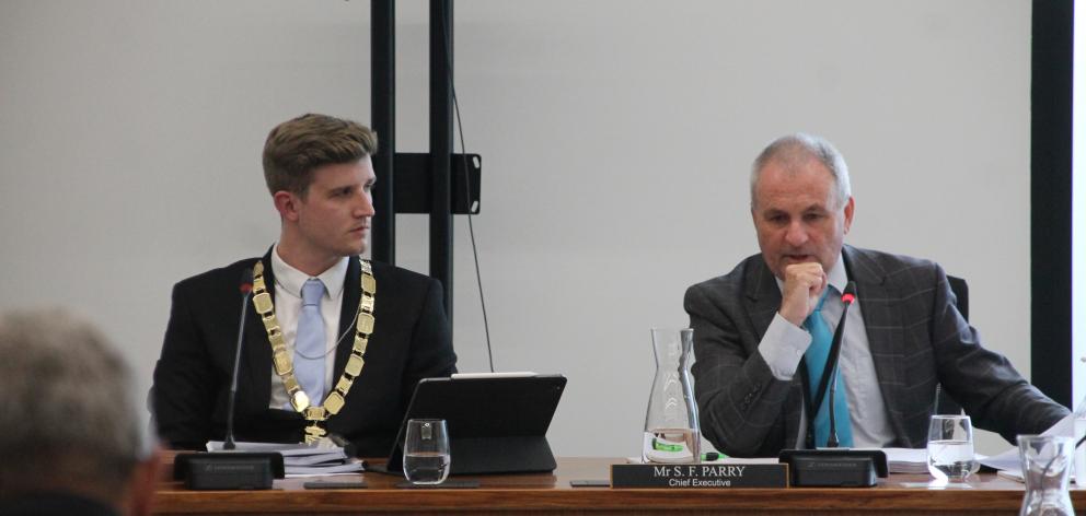 Gore Mayor Ben Bell (left) and Gore District Council chief executive Stephen Parry. Photo: ODT...