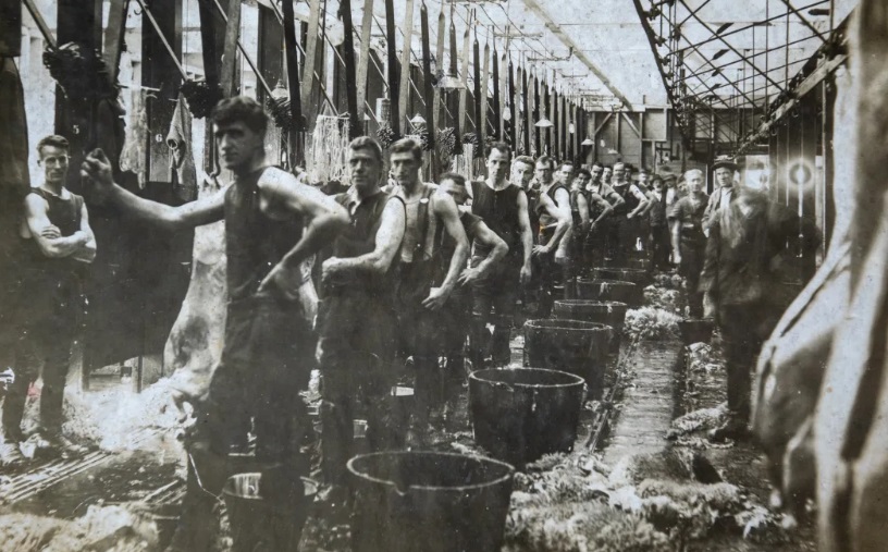 A historic photograph of plant workers at Smithfield. Photo: RNZ