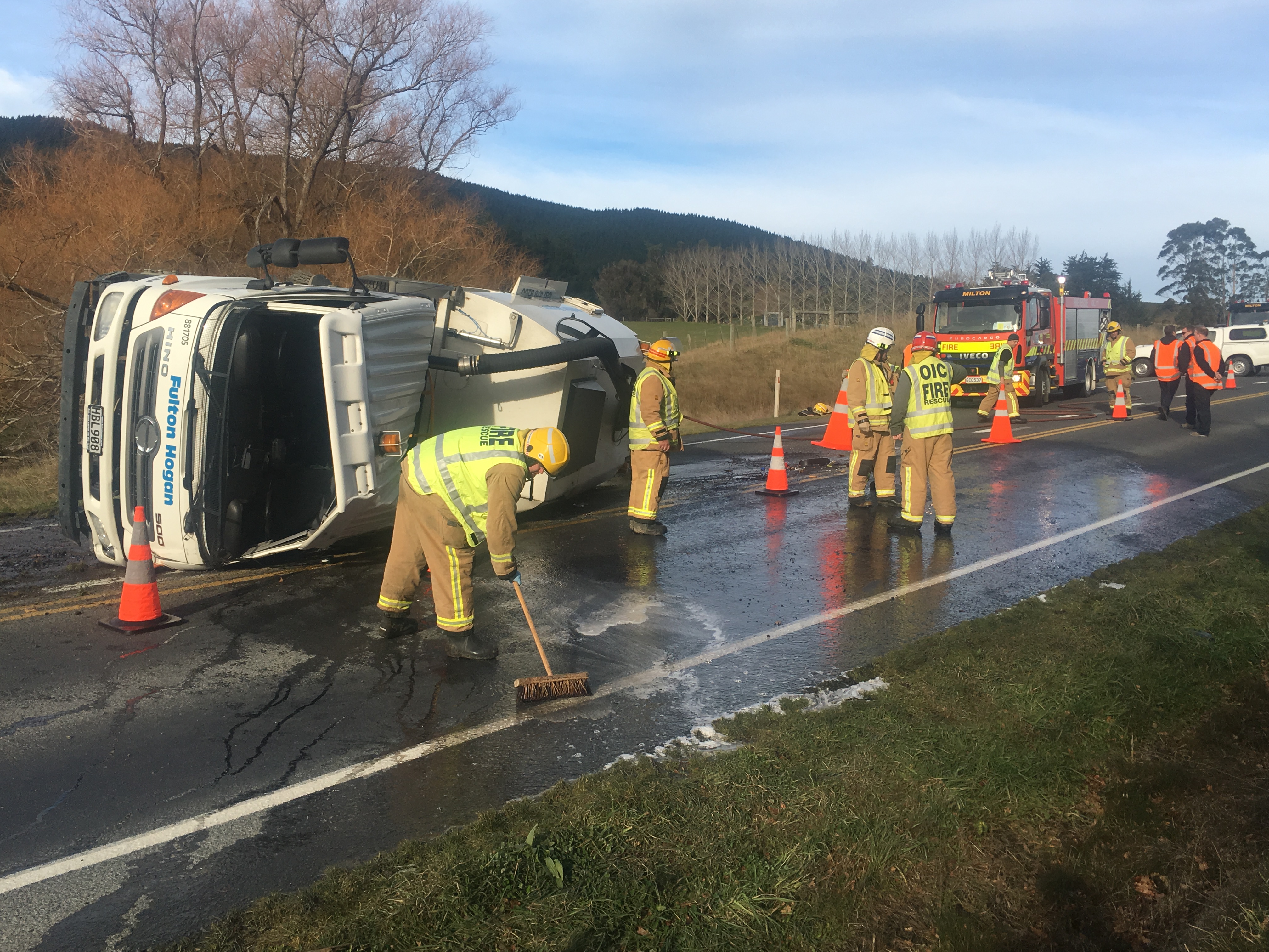 Highway Blocked After Truck Rolled | Otago Daily Times Online News