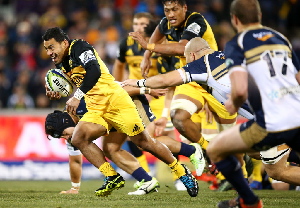 Toiroa Tahuriorangi of the Hurricanes makes a line break. Photo: Getty