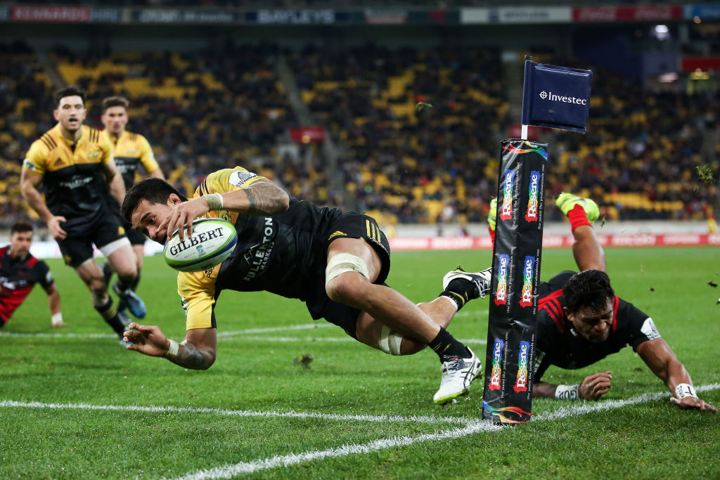 Vaea Fifita of the Hurricanes scores a try. Photo: Getty