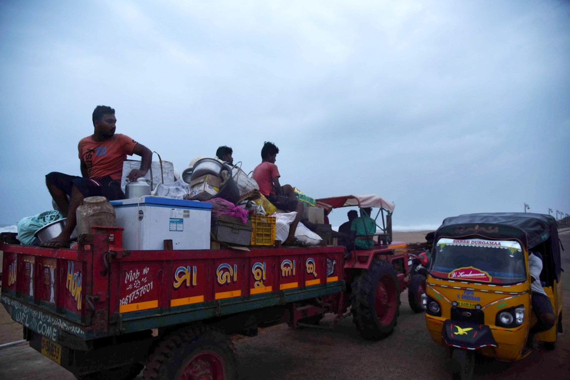 Mass Evacuations In India As Cyclone Bears Down Otago