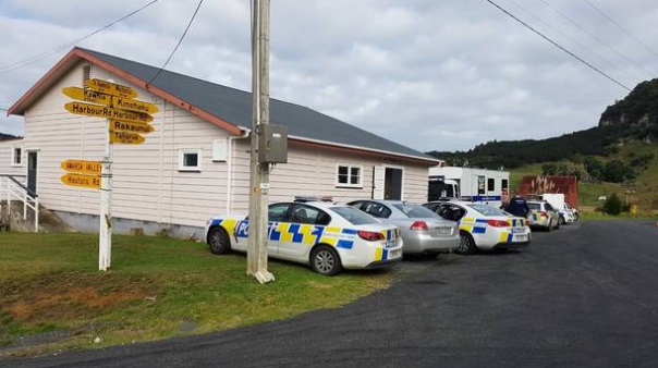 Police have set up their operation in the Hauturu School hall. Photo: NZ Herald