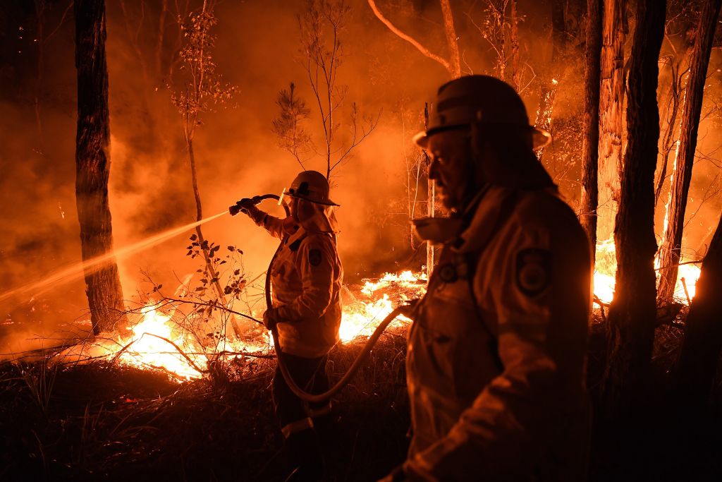 Fire Onslaught Could Reach Sydney Suburbs Otago Daily Times Online News