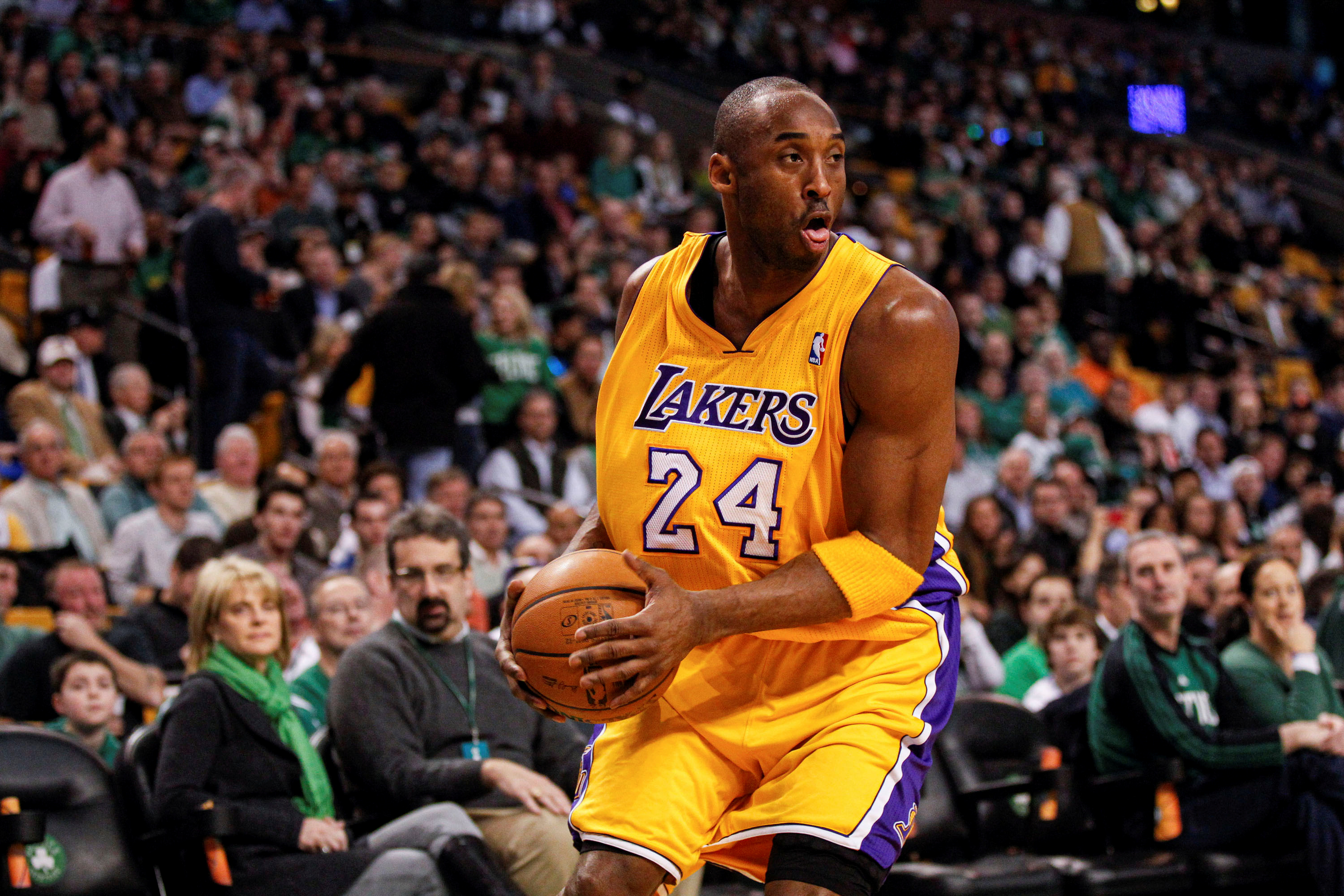 Kobe Bryant elected to Naismith Basketball Hall of Fame