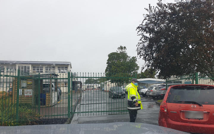 A pop-up testing centre at Papatoetoe High School. Photo: RNZ / Liu Chen