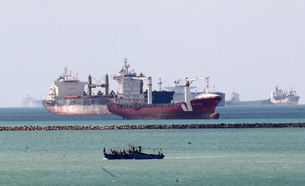 Ships wait at the entrance of Suez Canal while the Ever Given blocks the waterway. Photo: Reuters