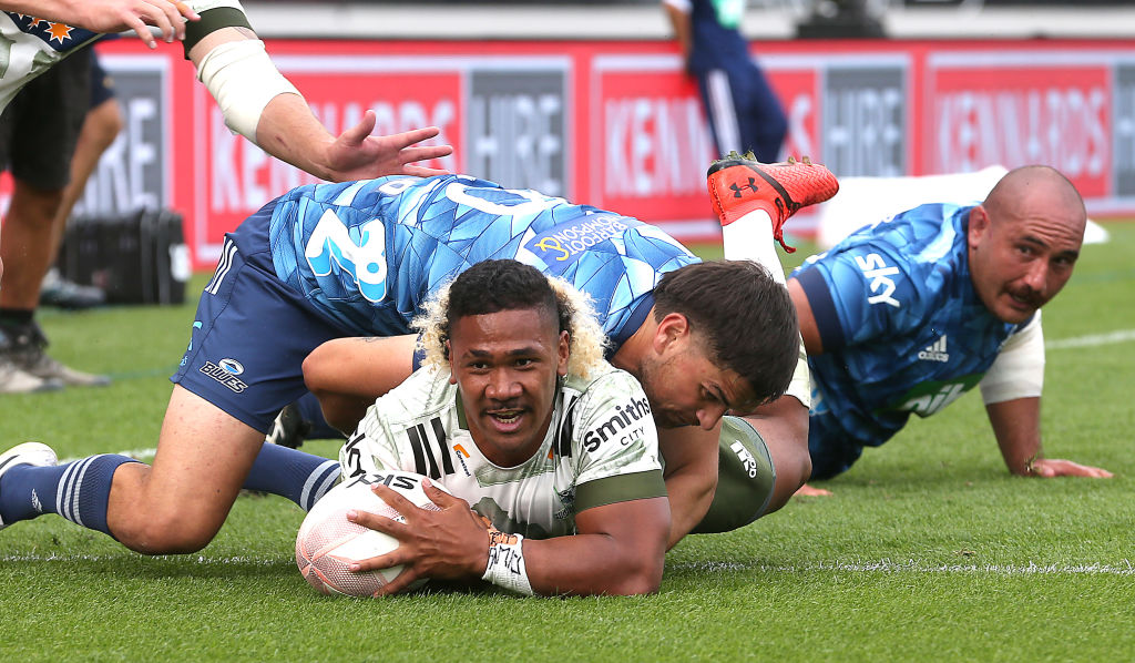 Highlander Folau Fakatava heads to the try line during last week's Super Rugby Aotearoa match...