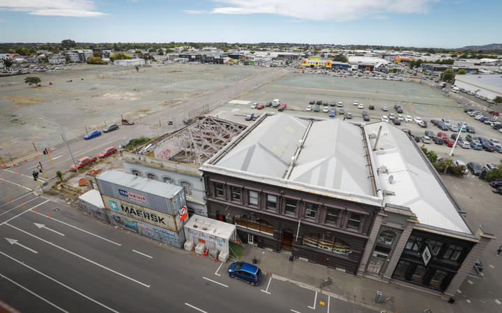 The building is the last standing on the site where work has begun on the stadium. Photo: RNZ /...