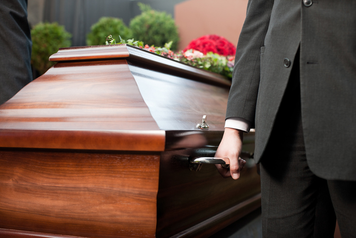 Funeral industry insiders are calling on the Government to step in and clean up their "dodgy"...