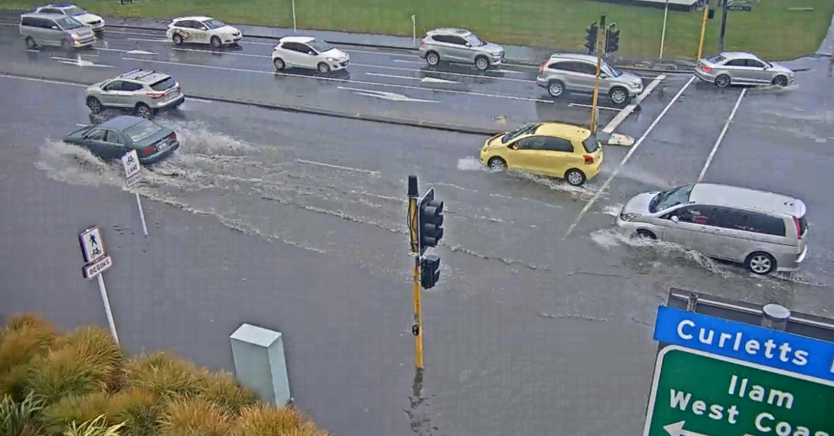 Surface flooding at the intersection of Curletts and Blenheim Rds. Photo: Transport for Christchurch