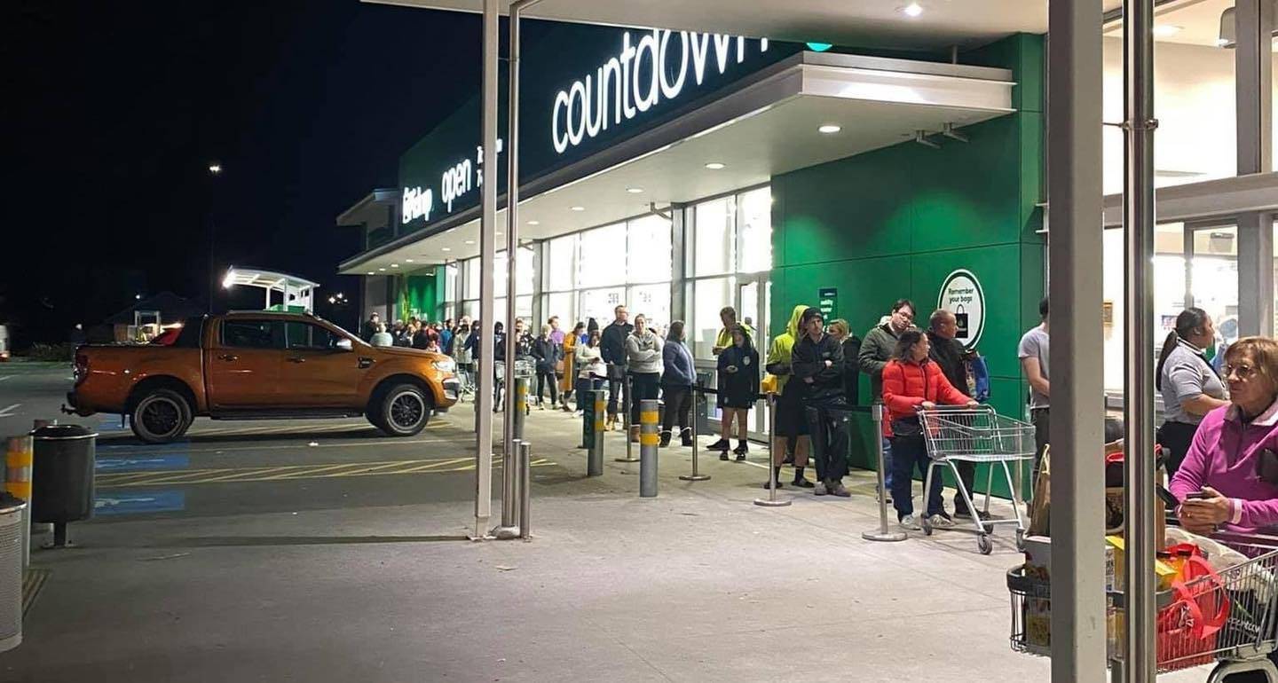 Queues at Rolleston Countdown last night. Photo / Supplied The Hits