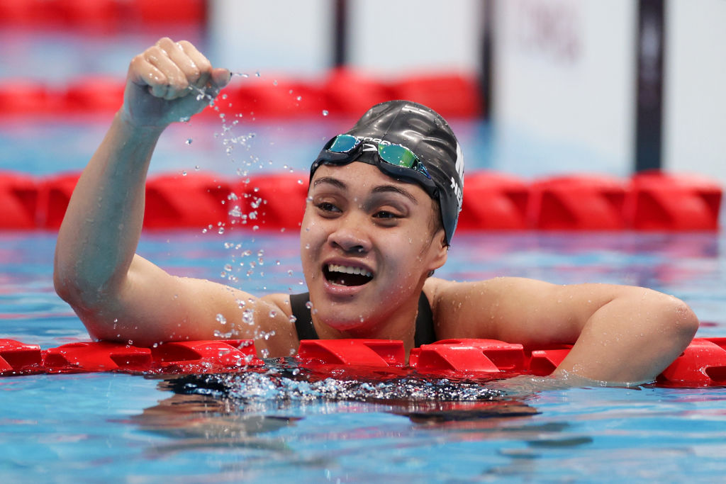 Tupou Neiufi celebrates her victory. Photo: Getty Images