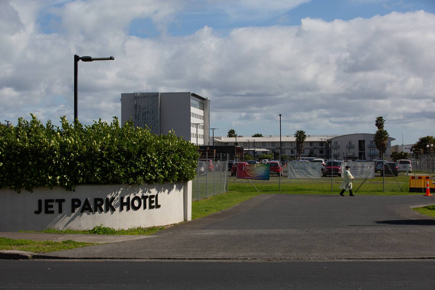 The Jet Park Hotel quarantine facility in Māngere, Auckland. Photo: NZ Herald