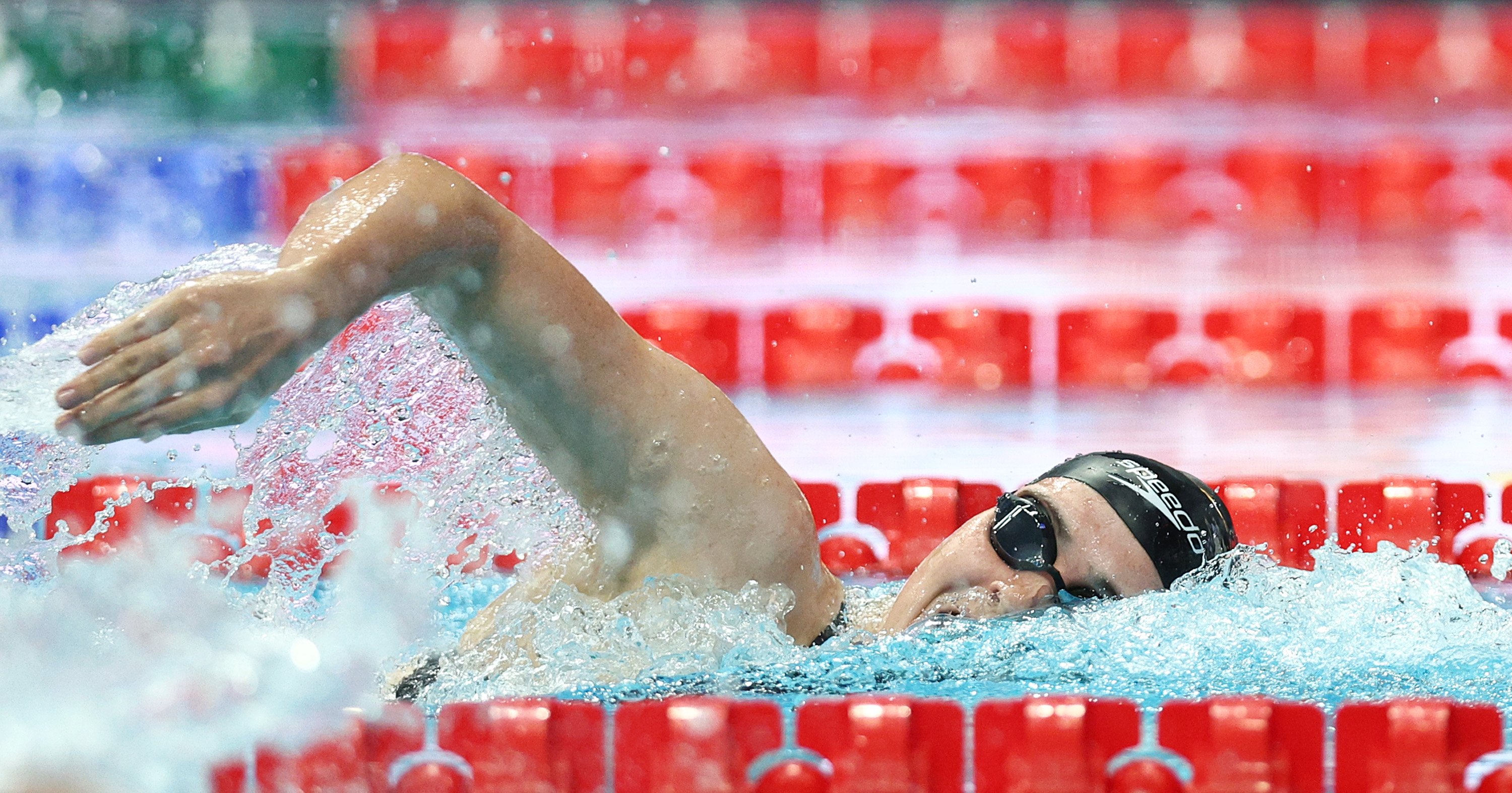 Summer McIntosh held off 400m freestyle podium, Titmus sets new