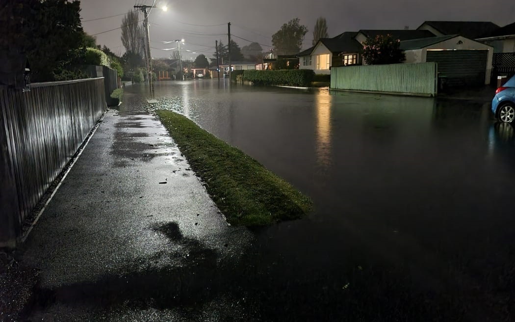 Christchurch Streets Flood In Record Deluge Otago Daily Times Online News   Chch Flooding Wed 