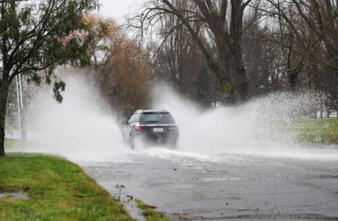 Surface flooding in Avonside, Christchurch. Photo: RNZ 