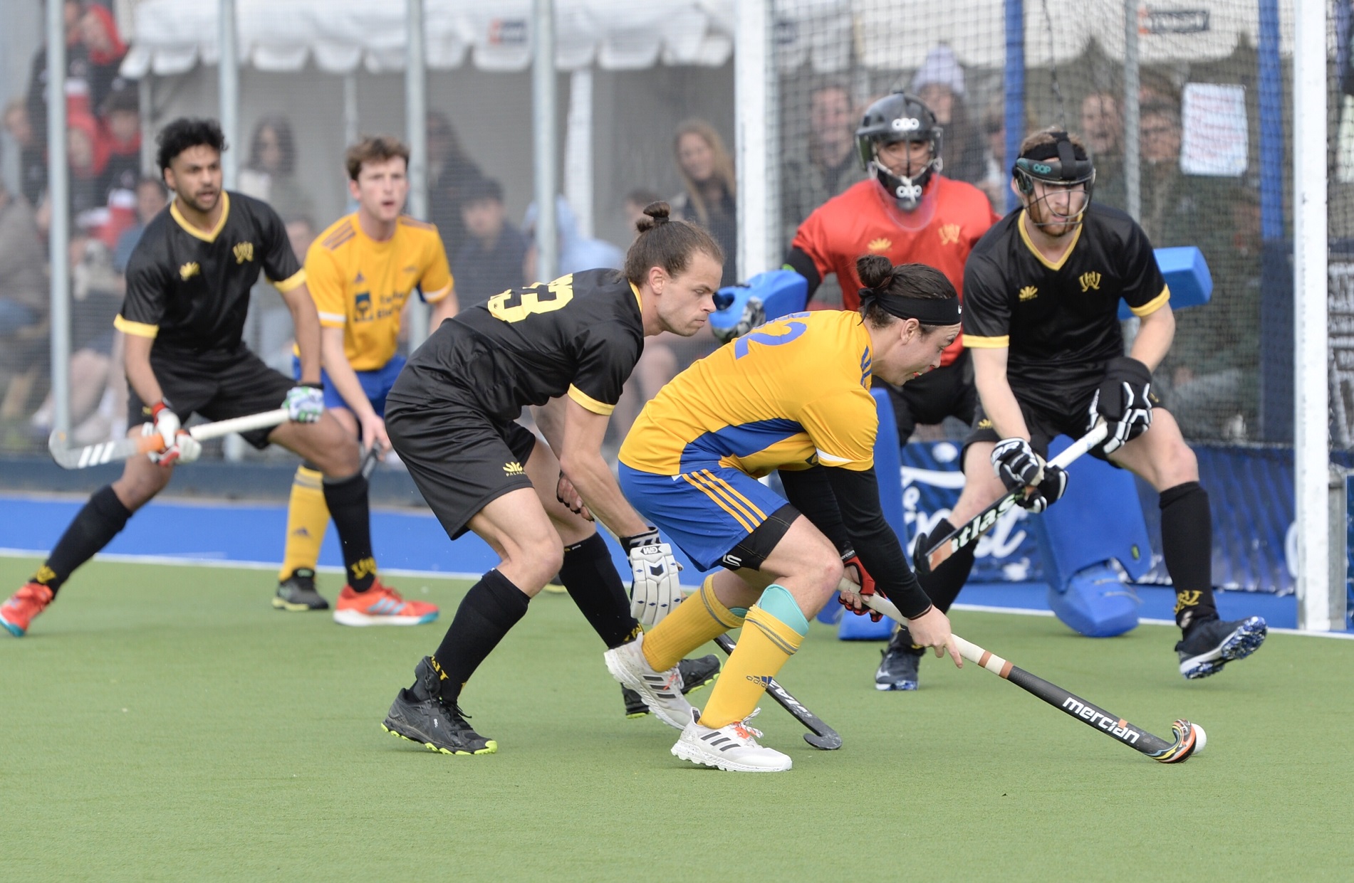 Otago on attack during today’s final against Wellington. Photo: Gerard O'Brien