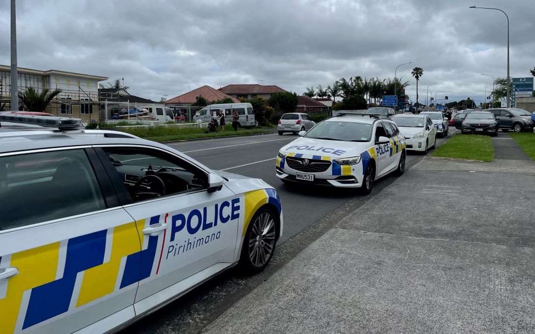 Armed police swarmed Manukau after the shooting. Photo: Mabel Muller