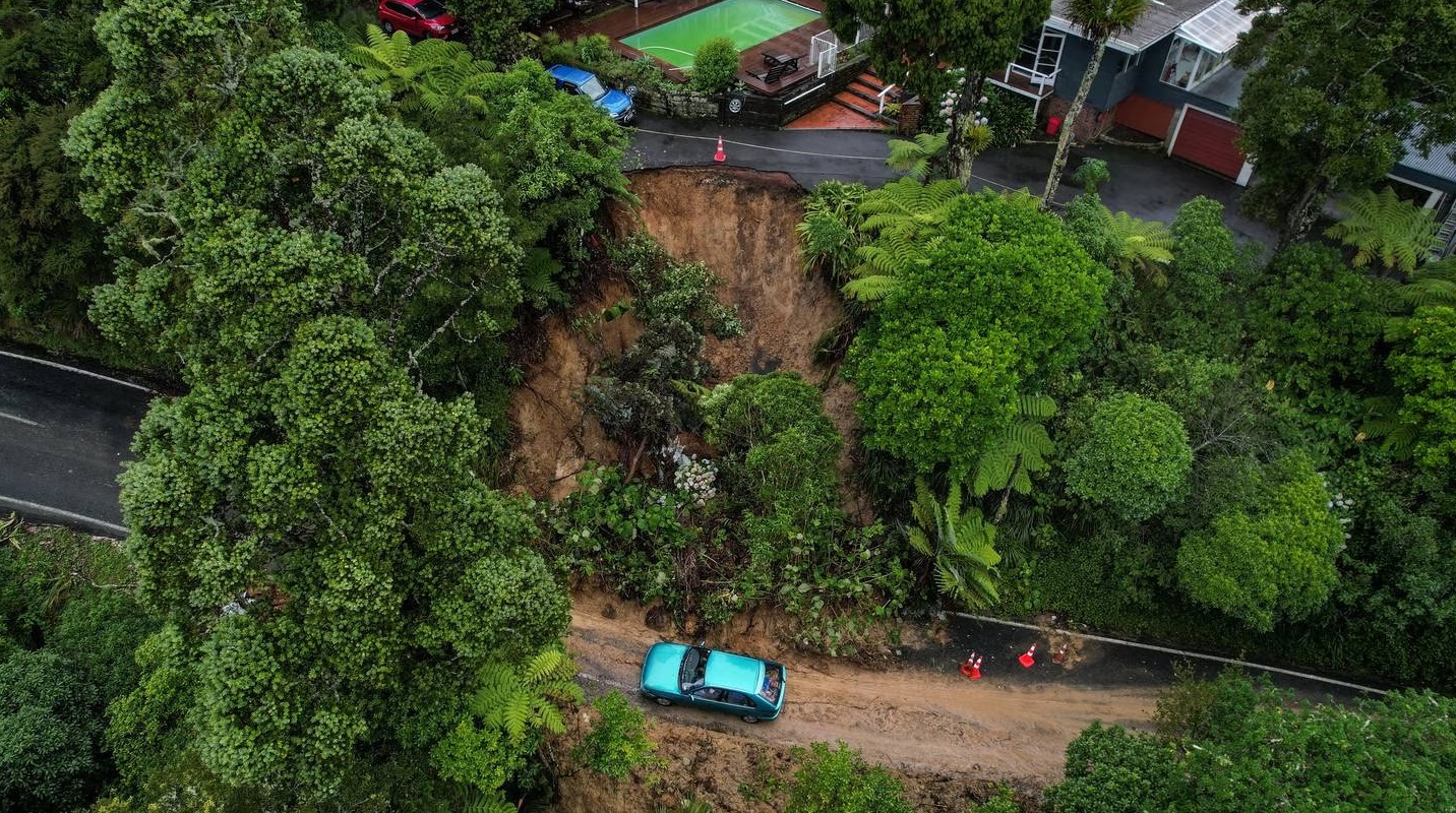 A slip on Paturoa Rd in Titirangi in Auckland. Photo: NZ Herald