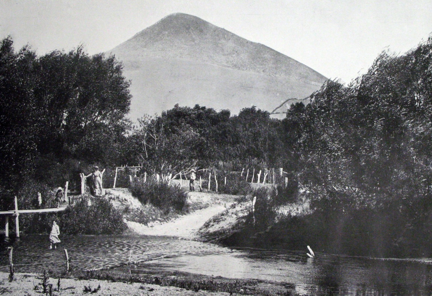 A ford on the Shag River, near Palmerston. — Otago Witness, 5.6.1923