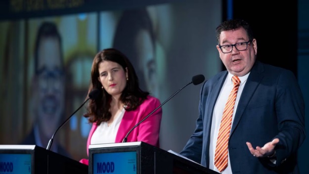 National deputy leader Nicola Willis (L) and Finance Minister Grant Robertson. Photo: NZ Herald 