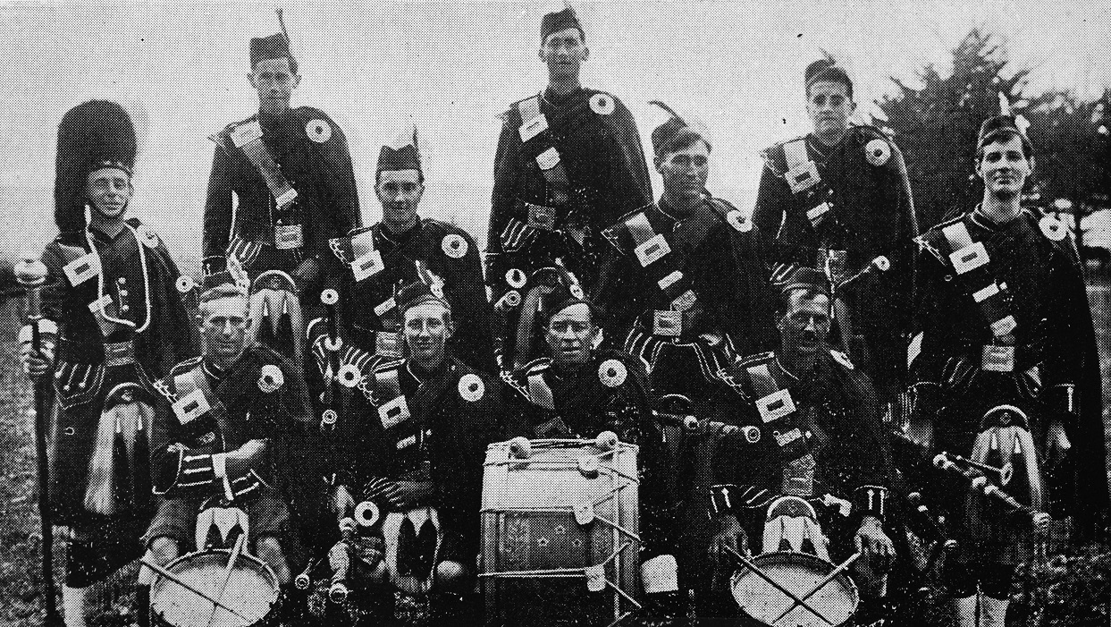 The Milton pipe band, which played at the town show. Otago Witness, 27.11.1923