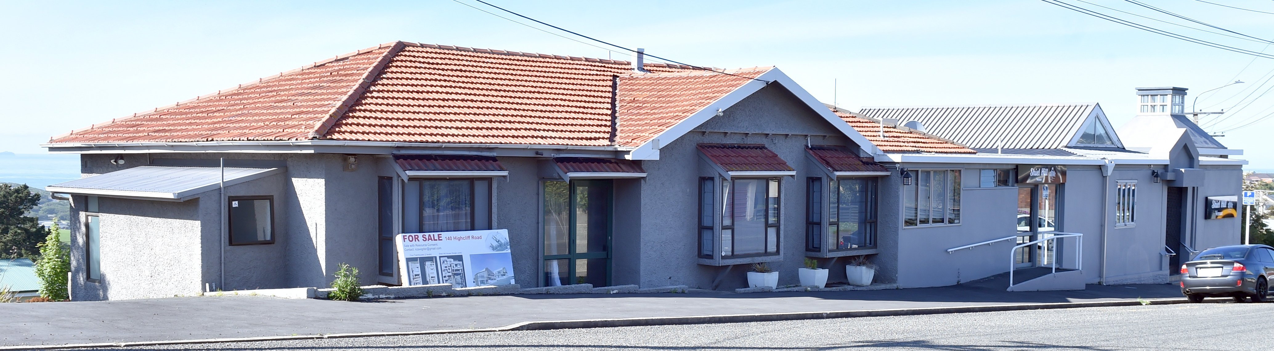 Consent has been granted for the partial demolition of the former Shiel Hill Tavern at 140...