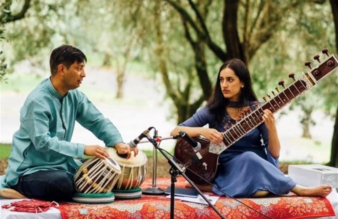 Multi-instrumentalists Jon and Jenny Sanders present a blend of folk music from India and Ireland...