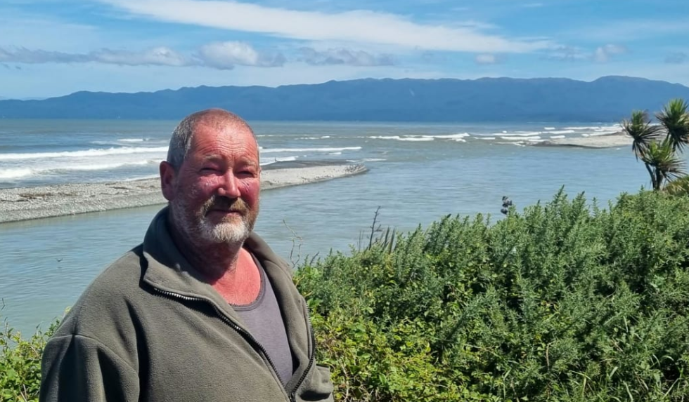 Rex Rowe says it has been a stressful and nervous time for many Bluecliffs residents. Photo: RNZ