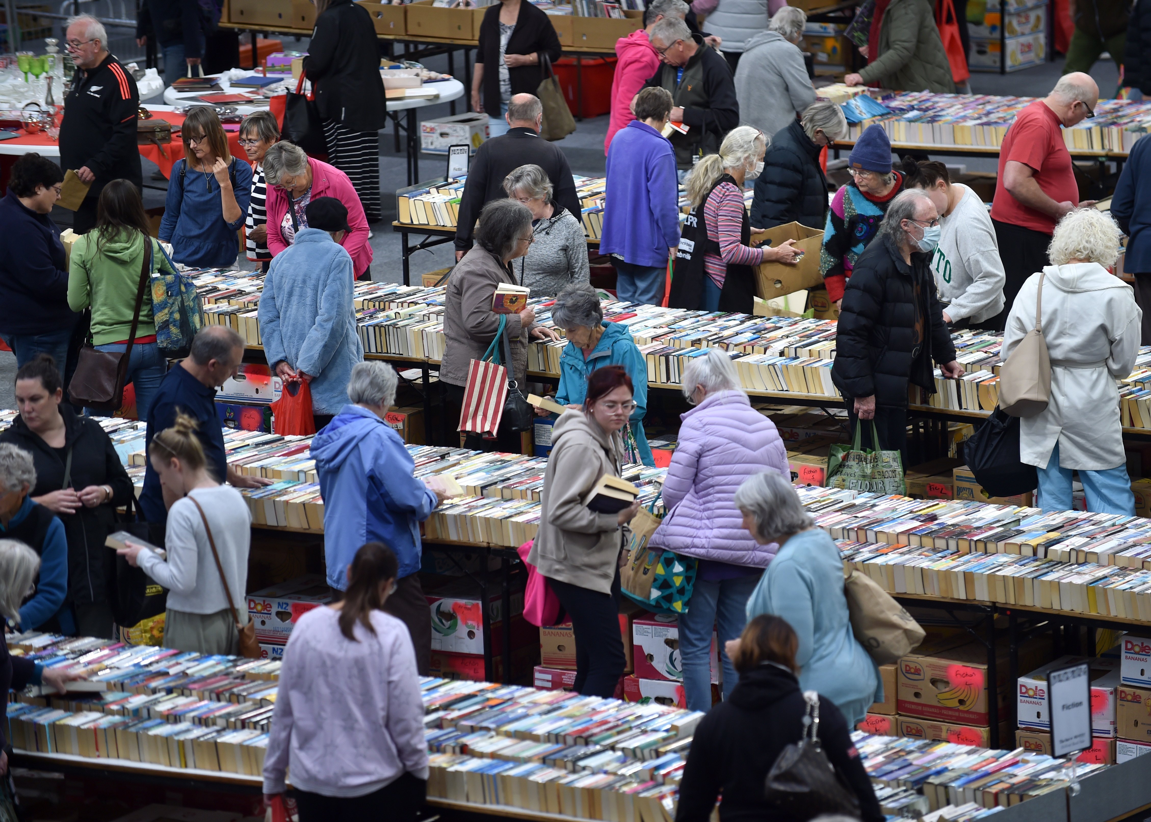 Readers searching for treasures at The Star Regent 24 Hour Book sale. PHOTO: PETER MCINTOSH