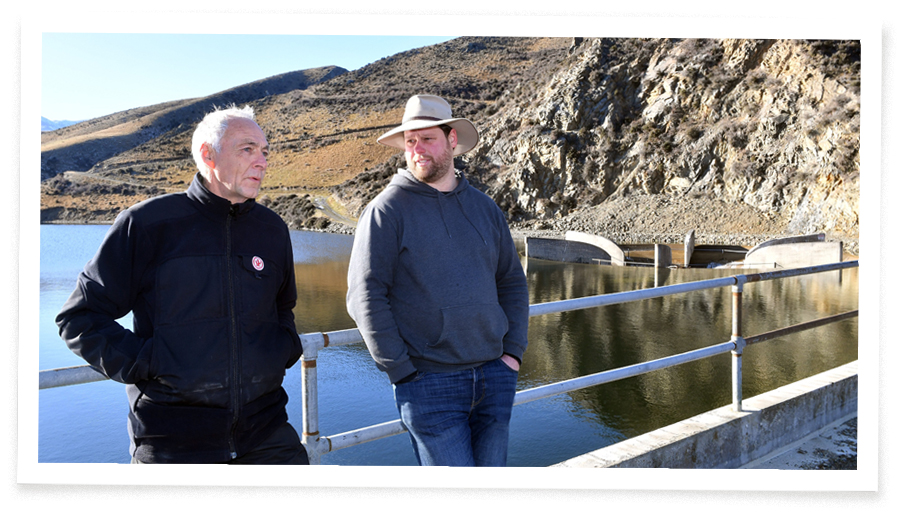 Roger Williams (left) and Nigel Paragreen compare notes at Falls Dam. PHOTO: STEPHEN JAQUIERY