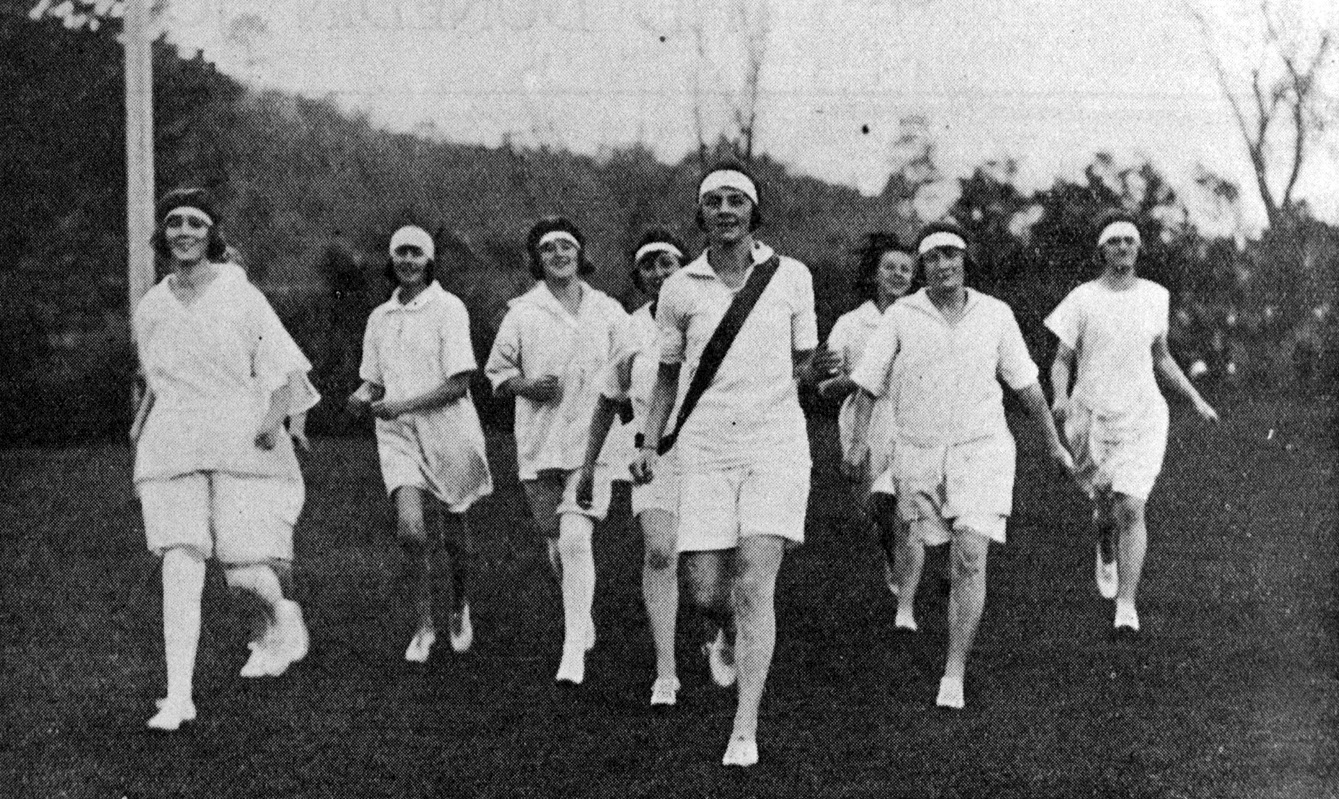 Anglican Ladies' harrier Club of Dunedin in pursuit through Woodhaugh Gardens. — Otago Witness,...