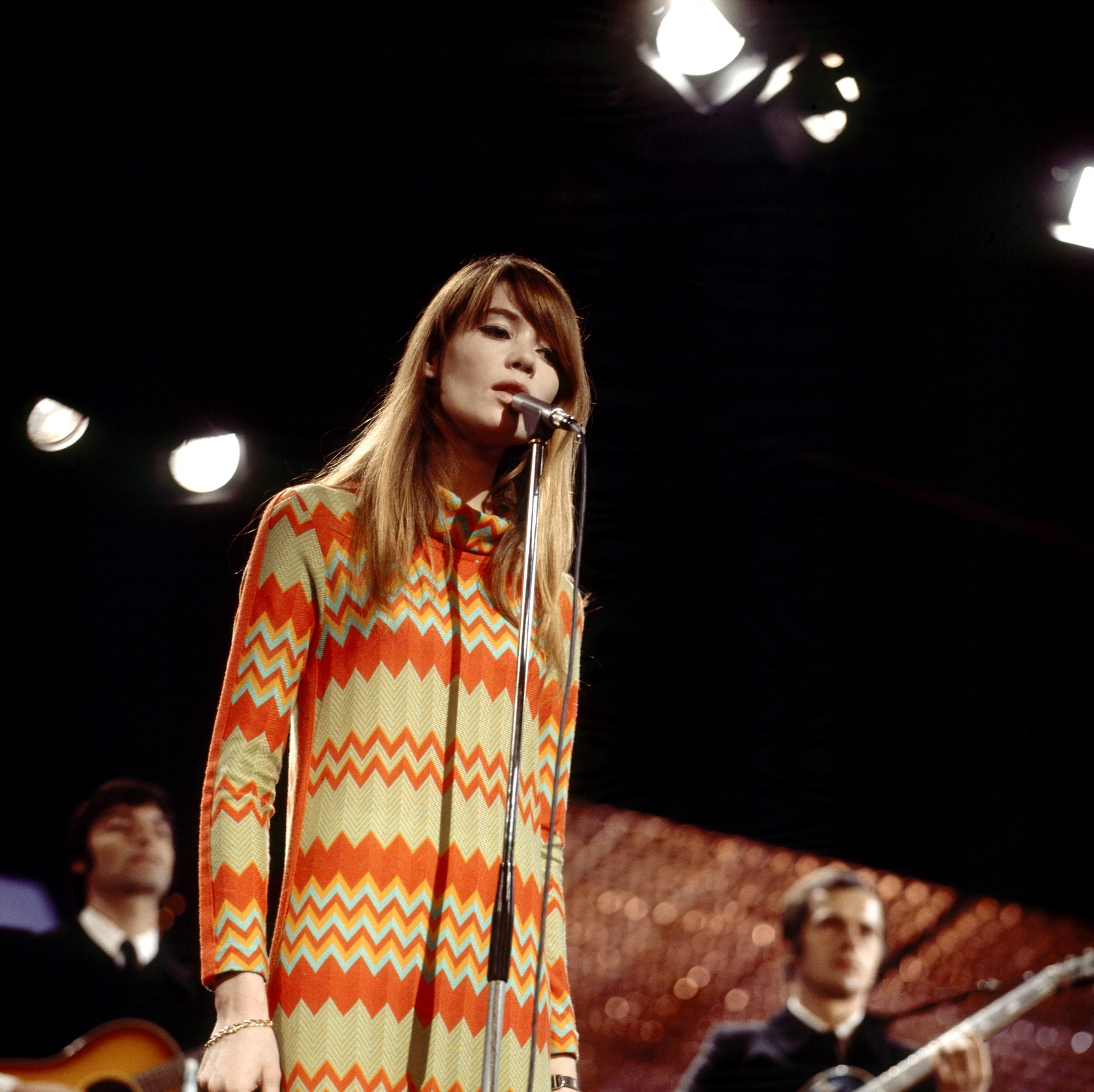 Francoise Hardy performs in London in 1968. Photo: David Redfern/Getty Images