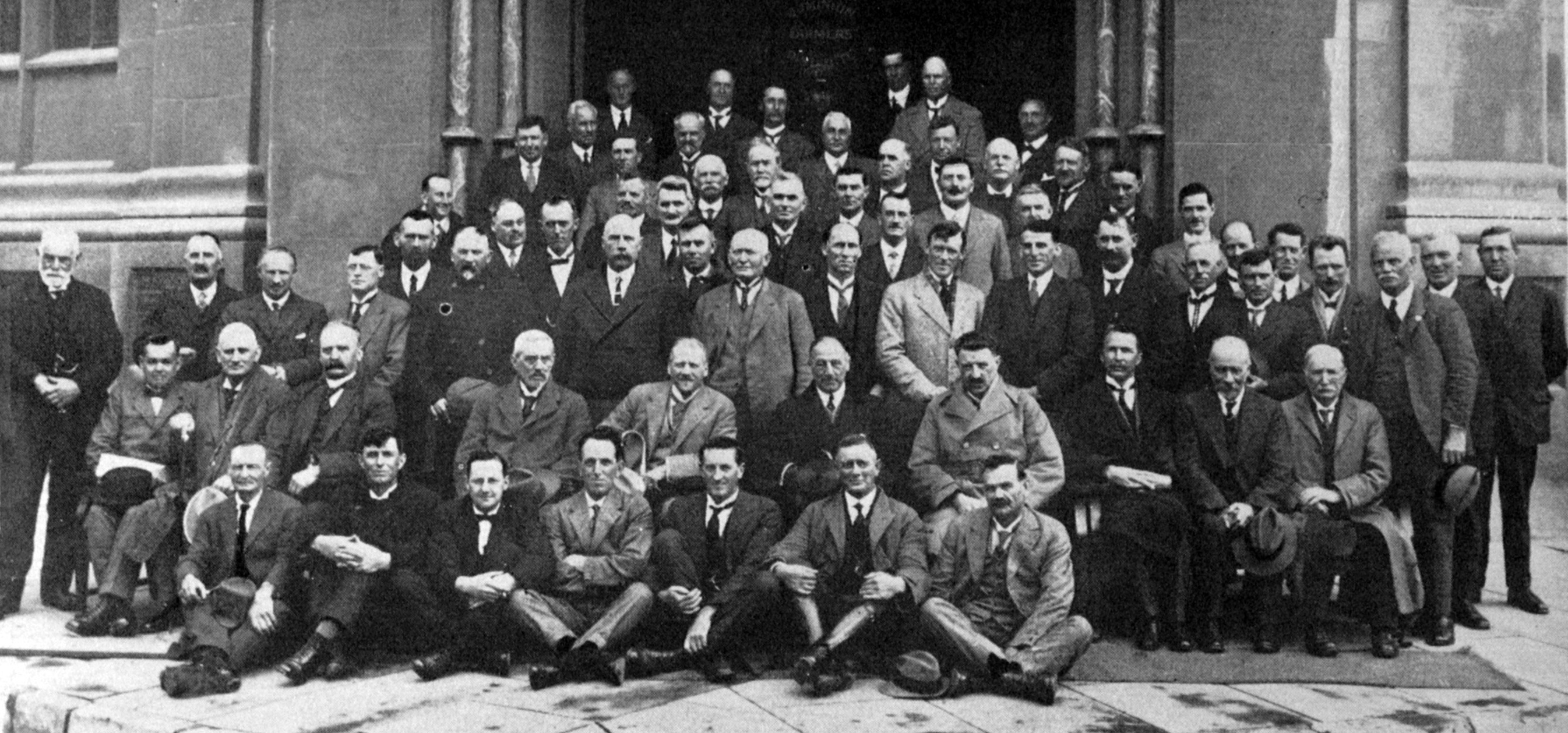 Delegates at the Dominion conference of the Farmers Union, with Governor-General Lord Jellicoe...