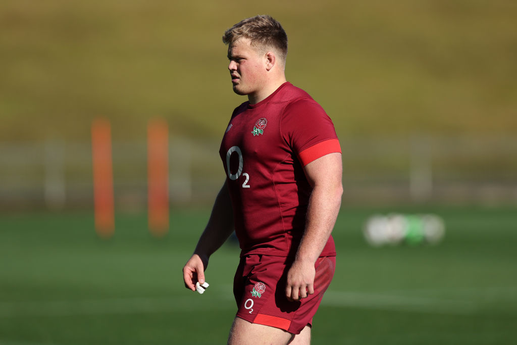 Fin Baxter warms up during an England training session at North Harbour Stadium in Auckland earlier this week Photo: Getty Images