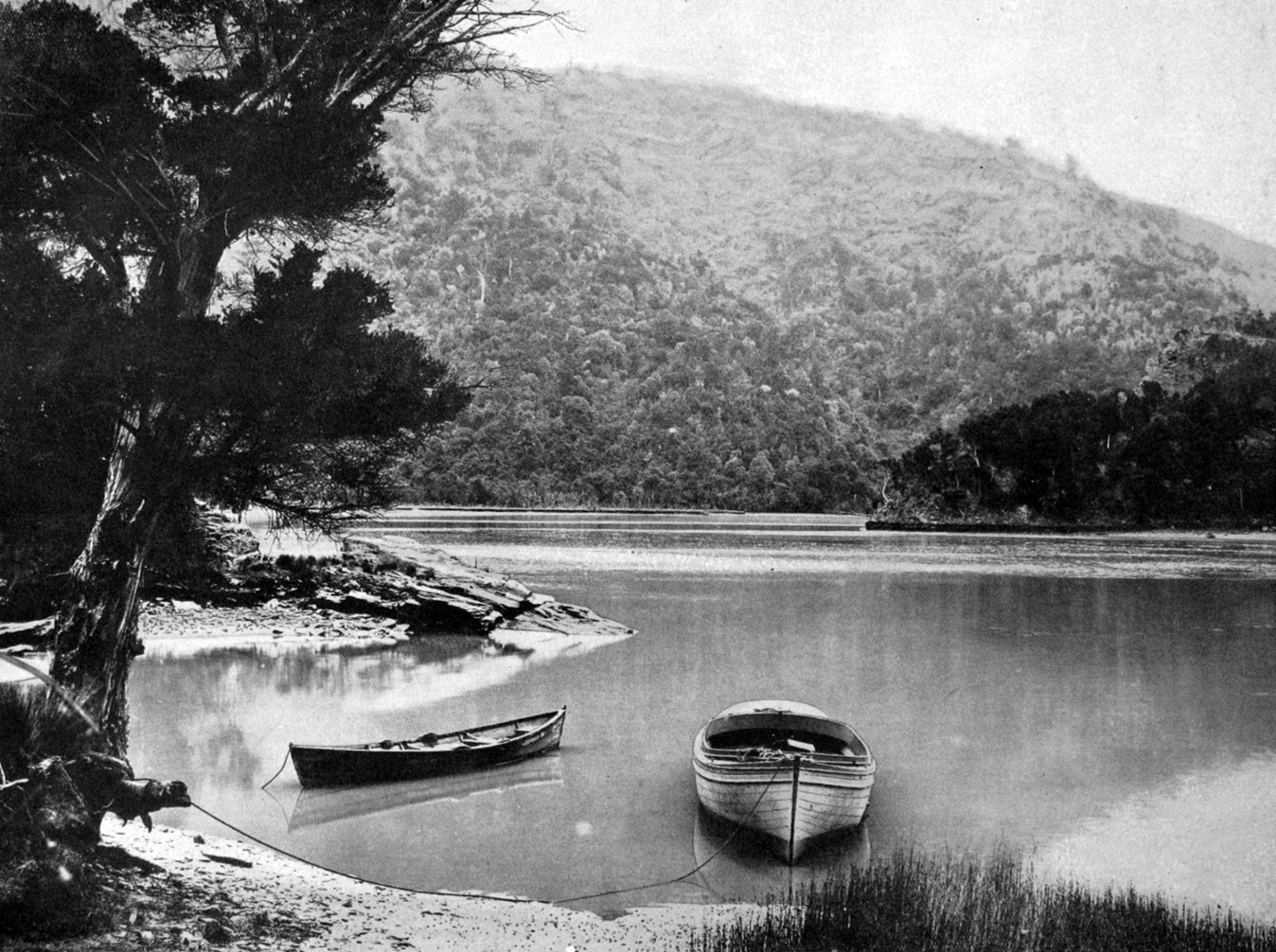 The lower Taieri River forms a gorge through deposited moraine hills downstream of Henley. NZ...