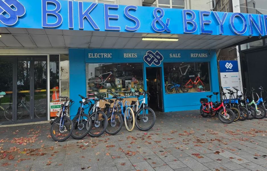 The e-bike store connected to the Darleen Tana investigation. Photo: RNZ / Maia Ingoe