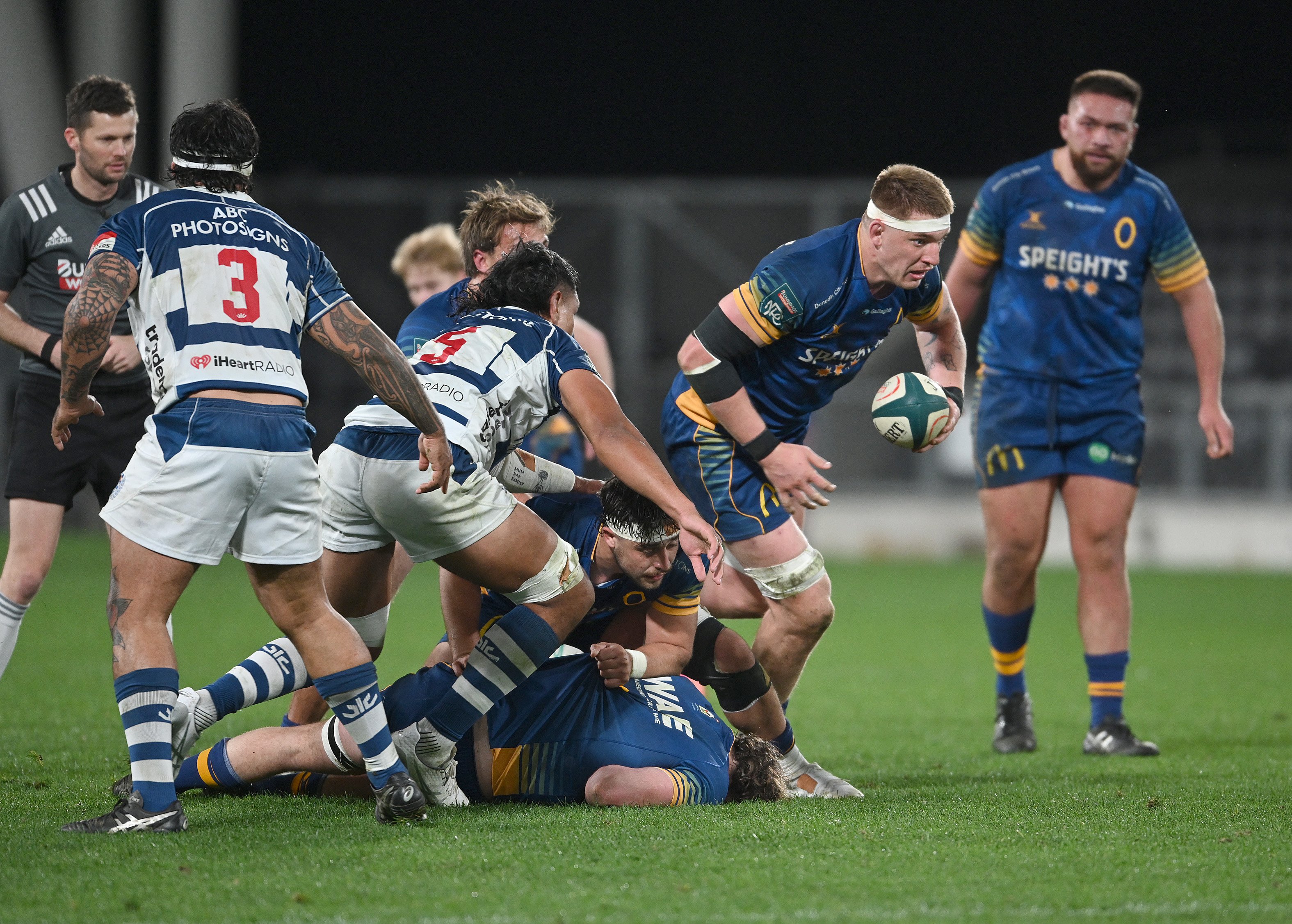 Otago's Fabian Holland makes off with the ball.  PHOTO: LINDA ROBERTSON 