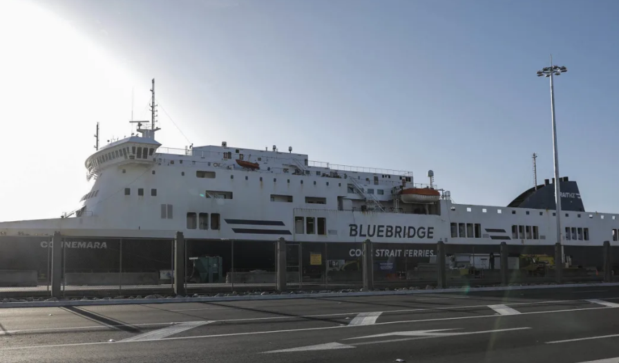 The Connemara had to be towed back to Wellington. Photo: RNZ 