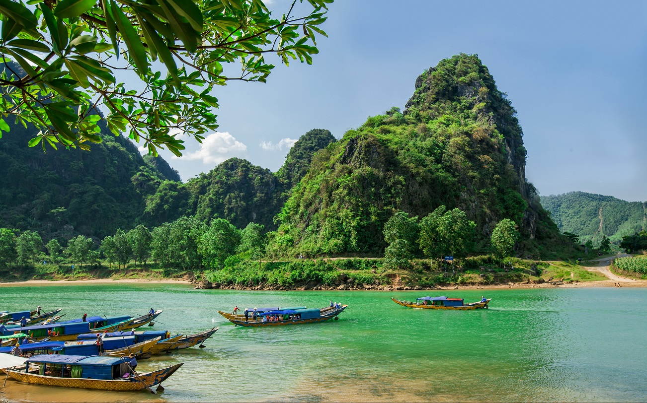 Boats in Phong Nha-Ke Bang National Park, Quang Binh, Vietnam. Photo: Getty Images