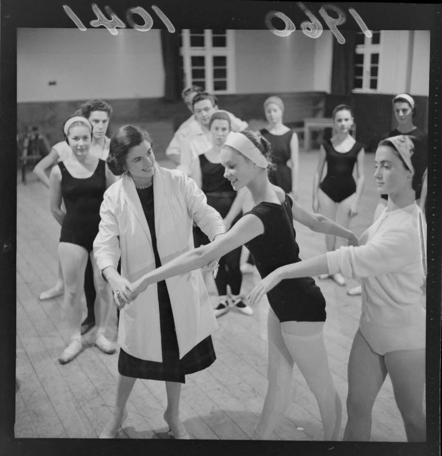 Rowena Jackson teaches students during rehearsal at the New Zealand Ballet Company. Photo:...