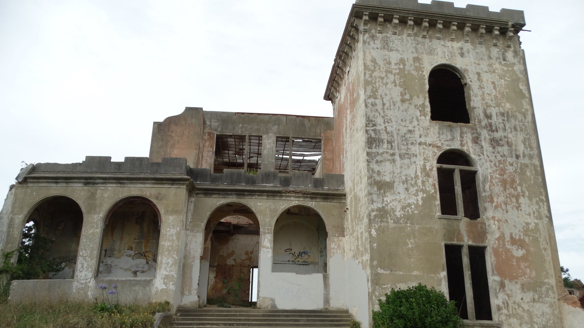 The crumbling facade of Cargill’s Castle, pictured in 2018. Photo: Star files