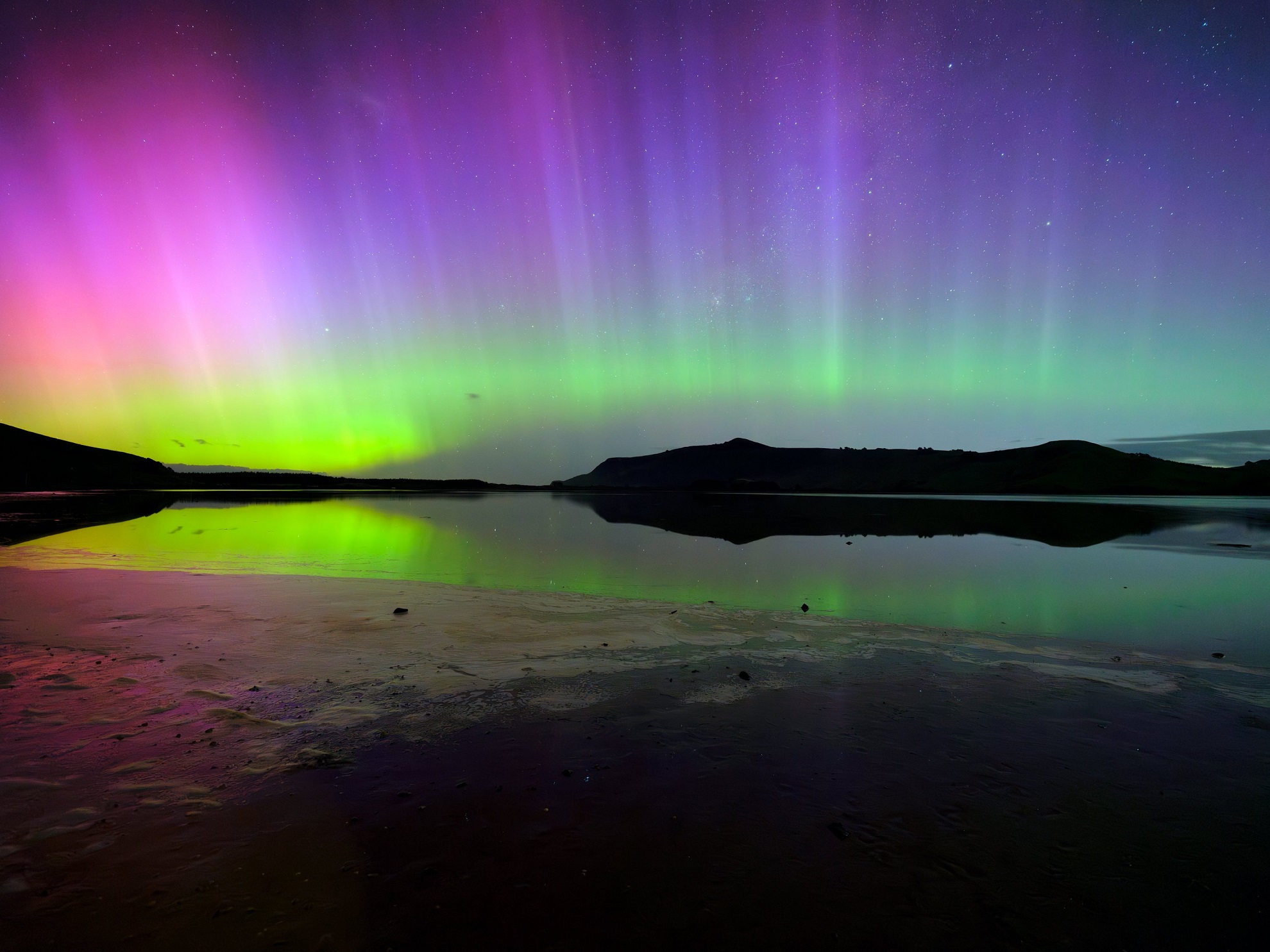 The aurora from Otago Peninsula on Tuesday, October 8. Photo: Ian Griffin